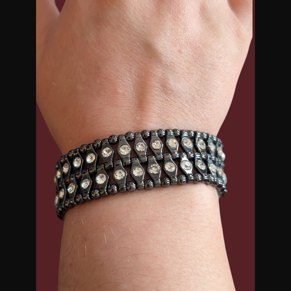 Lane Bryant Gunmetal Gray Crystal 7.75 Slight Stretch Bracelet